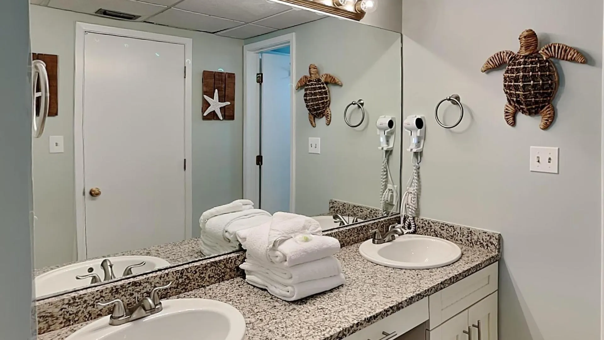Edgewater Villa 951 Panama City Beach 0*,  United States